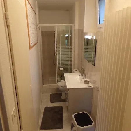 Pres Des Thermes Apartamento *